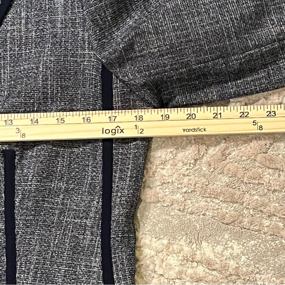 TOMMY HILFIGER Womens 10 Navy Blue Tweed Linen Look Jacket Blazer Lapel Logo Pin - Picture 16 of 16